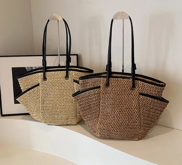 Fashionable Large-Capacity Straw Bag